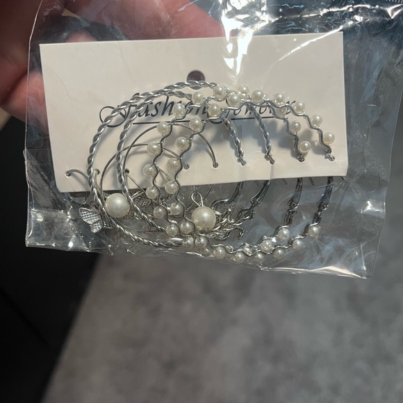 8 set of Fashion Jewelry - All 8 sets in photos - Silver Gold Plated Earrings - Picture 8 of 8